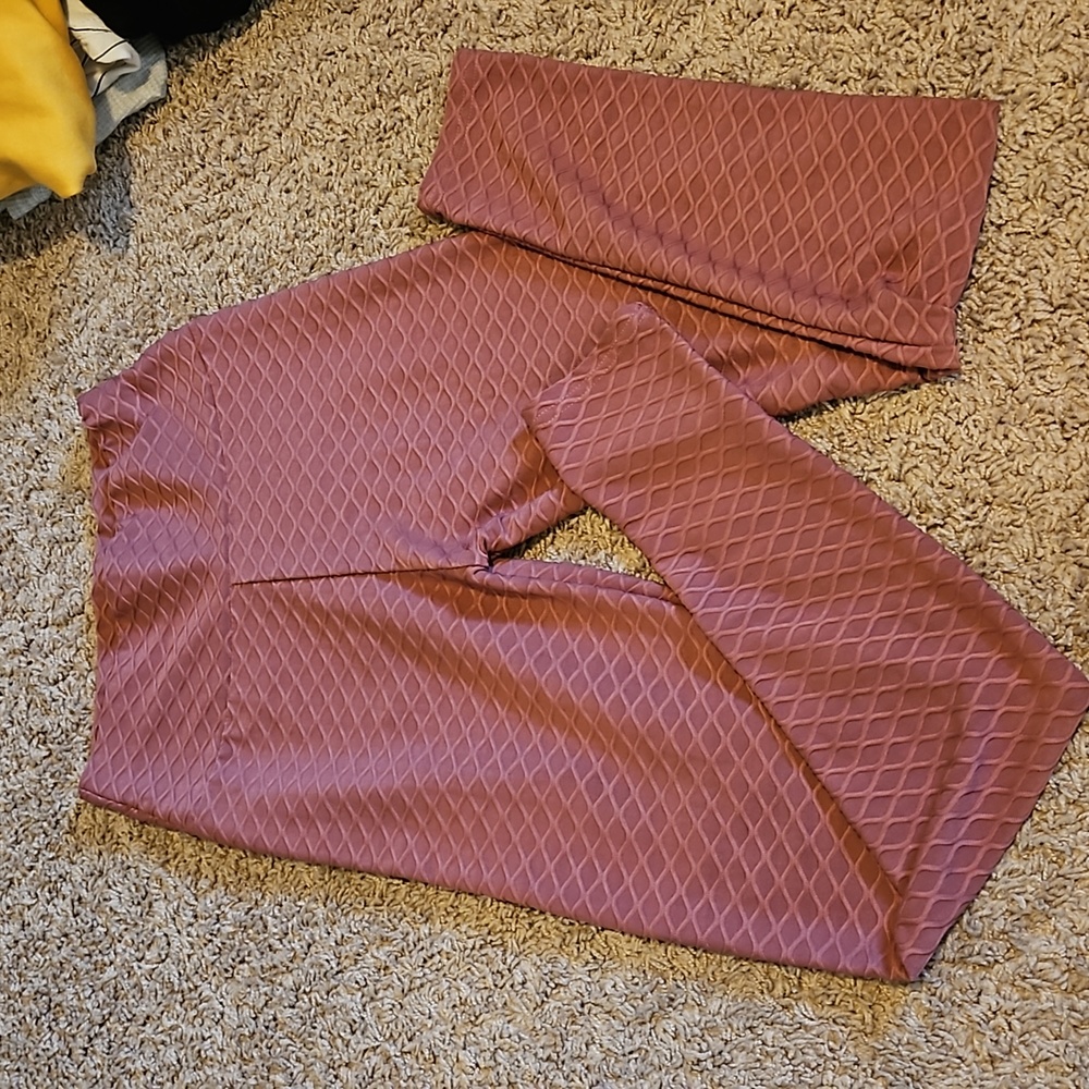 Fawn Activewear Leggings with Sinched Backside